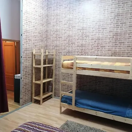 In Bb - Bed 13 In A 6-bed Mixed سينترا