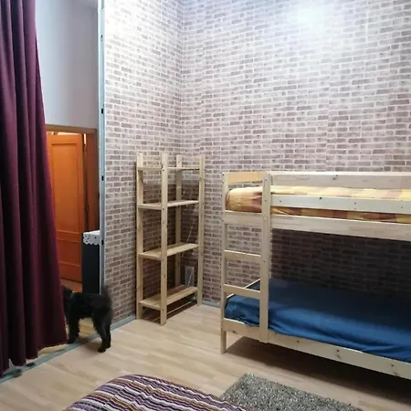 In Bb - Bed 13 In A 6-bed Mixed